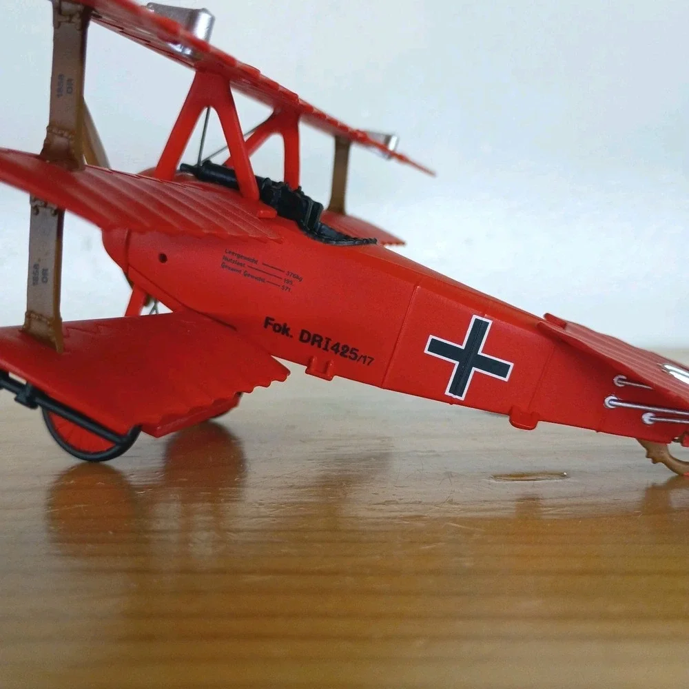 1999 Hallmark Legends In‎ Flight Red Baron Fokker & 1998 Curtis Jenny Biplane